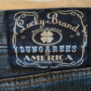 Lucky men’s jeans style 72R8020. Dark distressed denim, Size 34 regular length